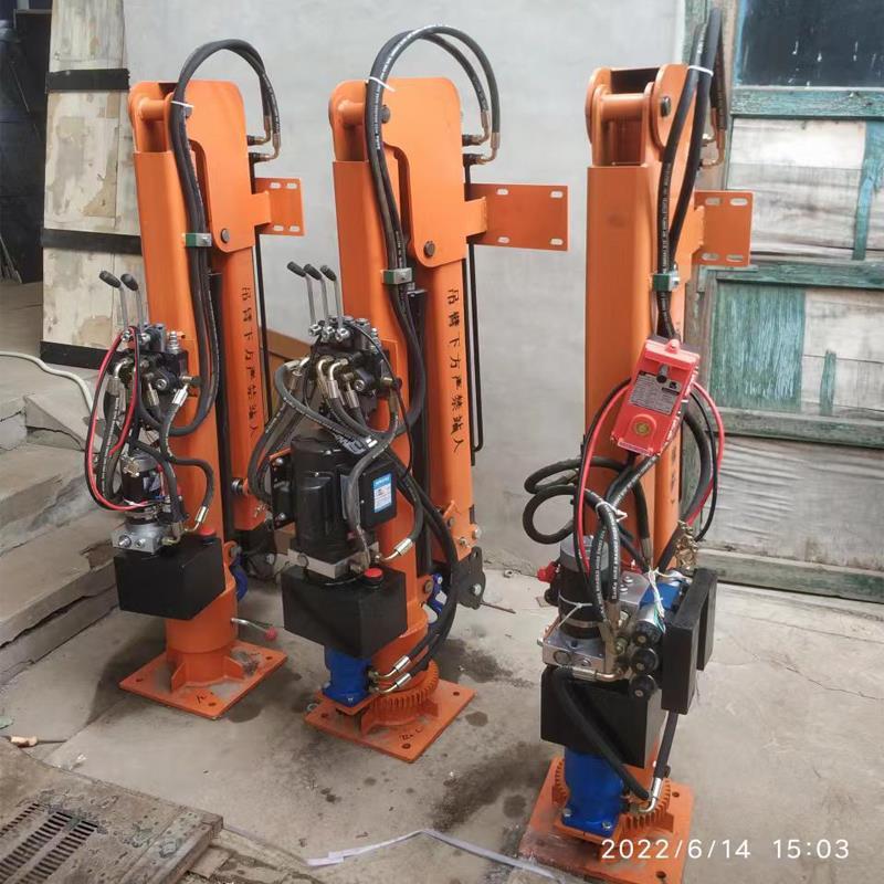 江油市重汽蓝牌随车吊 3.2吨 国六动力强 液压驱动 农用自卸起重机